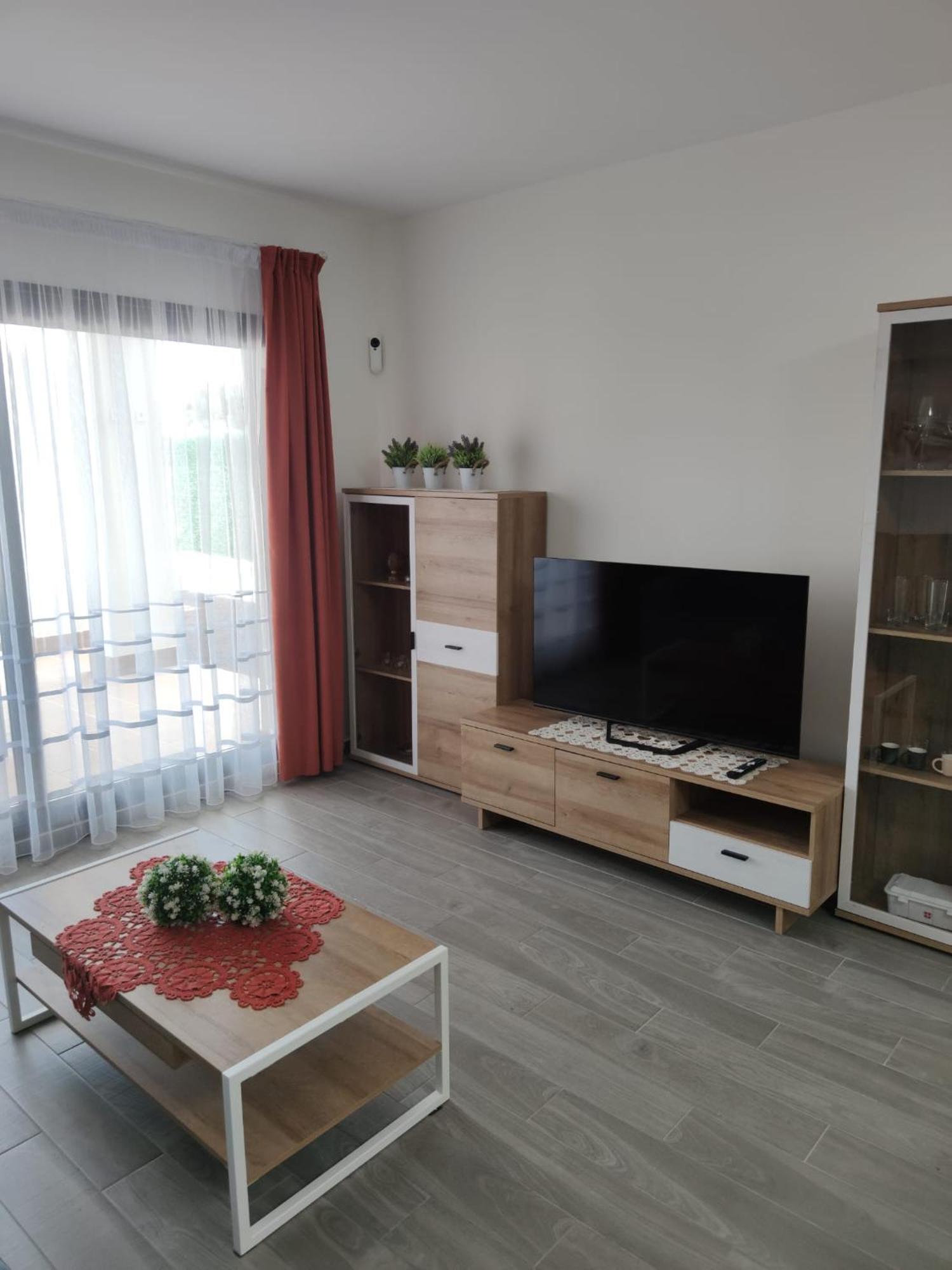 Serene Luxury Apartment With Pool - Viento Azul Антигуа Екстериор снимка